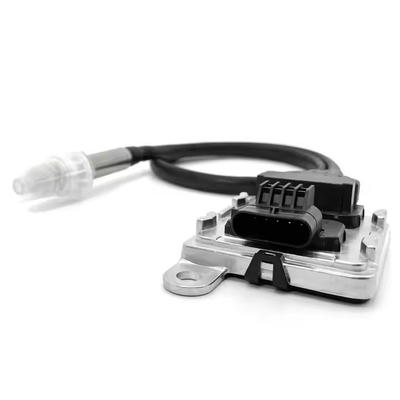 12V ไนโตรเจนออกซิเจนเซนเซอร์ Nox Sensor สําหรับ VOL OEM 5WK97365 22303384