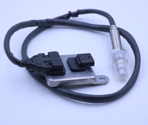 8982313911 5WK96731A เครื่องตรวจจับ NOx 12V สําหรับ Isuzu
