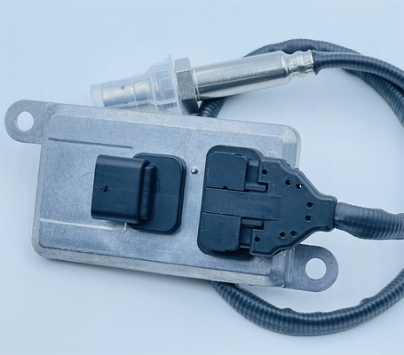5WK96616B ไนโตรเจนอ๊อกไซด์ Nox Sensor สําหรับ Mercedes Benz Actros OEM A0061537328