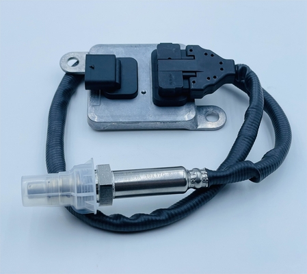 เครื่องตรวจจับสารออกไซด์ไนโตรเจน 12V เครื่องตรวจจับสาร NOx สําหรับรถบรรทุก FUSO OEM 5WK97200 ML239299
