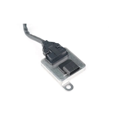 เครื่องตรวจจับสารออกไซด์ไนโตรเจน 12V เครื่องตรวจจับสาร NOx สําหรับรถบรรทุก FUSO OEM 5WK97200 ML239299