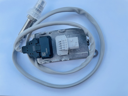 24V ไนโตรเจนออกไซด์ Nox เซนเซอร์สําหรับยูโรรถบรรทุก OEM 2294290 5WK97400