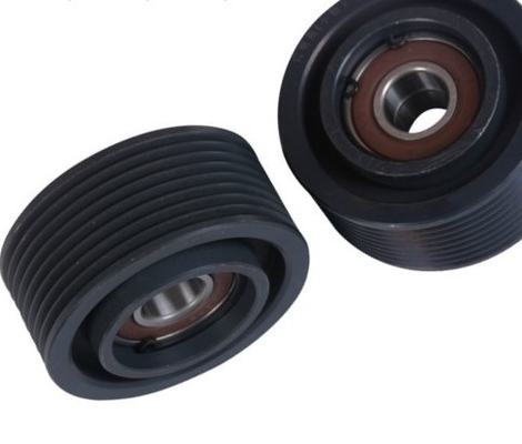 JCB Auto 3CX Komastu 6D114 สายพานดึงสายพานรถเหล็ก 0.7KG C3936213P